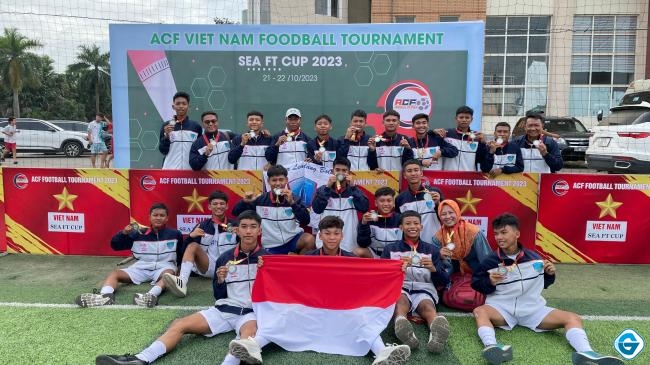 Satya Football Club Harumkan Nama Indonesia di Vietnam