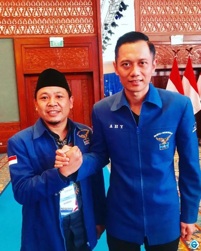 Andi Mardan, Wakil Sekretaris DPD-Partai Demokrat NTB bersama Agus Harimurti Yudhoyono, Ketua Umum DPP Partai Demokrat | AM