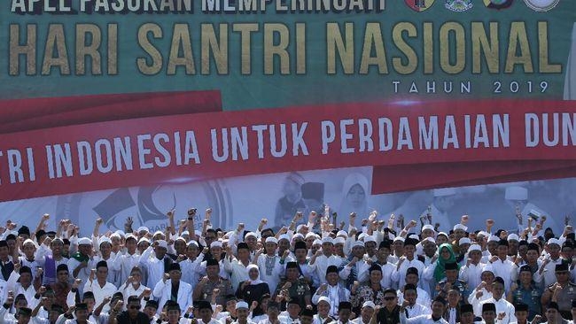 Hari Santri Nasional 2020 : Mengulas Janji Kampanye Jokowi yang Tuai Polemik