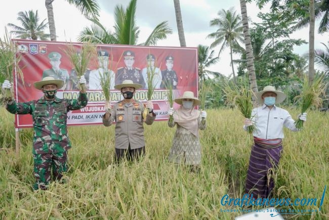 Panglima TNI dan Kapolri Luncurkan Kampung Tangguh Nusantara di Desa Kembang Kuning 