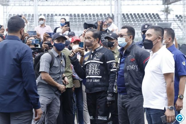 Didampingi Gubernur NTB, Presiden Jokowi Resmikan Pertamina Mandalika International Street Circuit