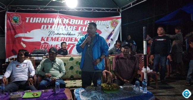 Wakil Ketua DPRD Roman Nasaru Tutup Turnamen Volly Ball Otopade Cup 2022