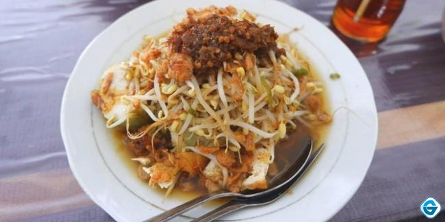Resep Lontong Balap Kuliner Khas Surabaya yang Siap Menggugah Selera