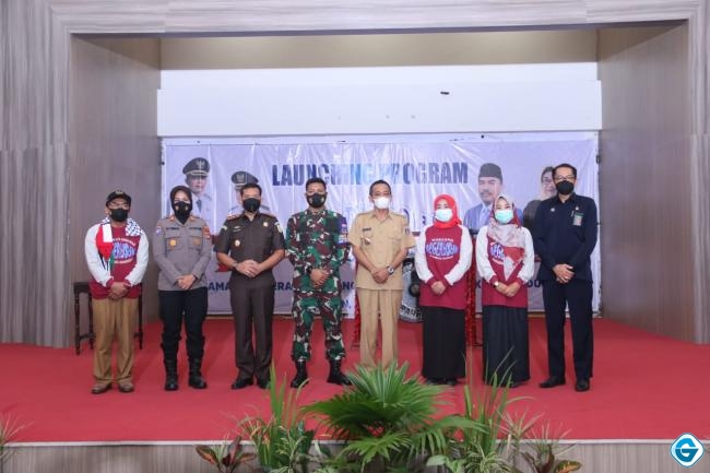 Tingkatkan Pelayanan, Dinas Dukcapil Lombok Tengah Launching Program Begerusuk