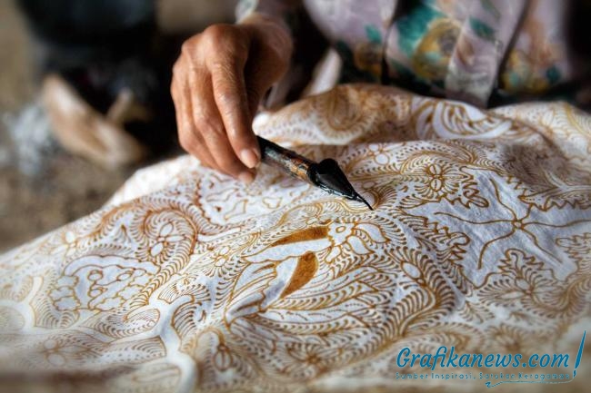 Hari Batik Nasional, Kontribusikan Diri Lestarikan Warisan Budaya