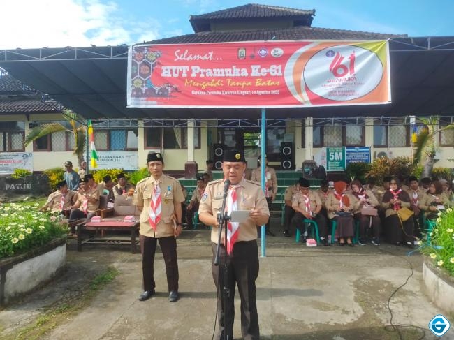 Camat Lingsar Marzuqi Pimpin Apel Besar HUT Pramuka Ke-61