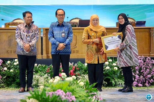 Raih TPID Terbaik, Bupati Ipuk Paparkan Program Pengendalian Inflasi di High Level Meeting Jatim