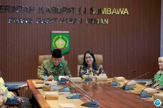 55 Motif Tenun Kre Alang Sumbawa Resmi Dicatat Sebagai Kekayaan Intelektual Komunal