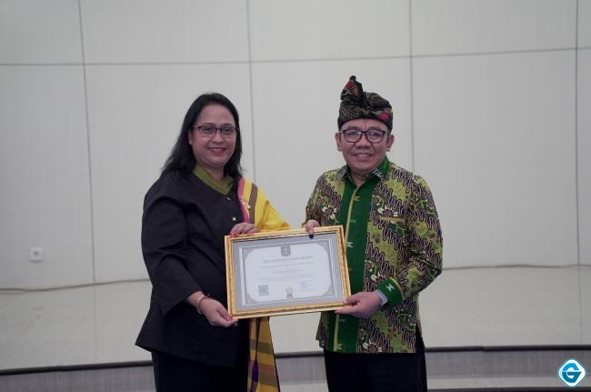 Kanwil Kemenkum NTB Serahkan Piagam Penghargaan atas Permohonan Indikasi Geografis Kopi Robusta Rinjani Lombok Utara