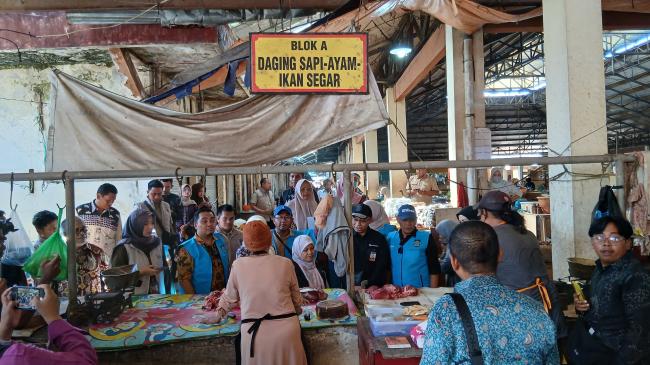 Jelang Idul Adha, Pasokan Sembako dan LPG di Pasar Mataram Dipastikan Aman Terkendali