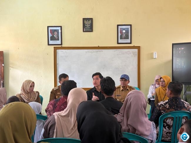 Memahami Kekhawatiran Orang Tua Siswa, Wapres Pastikan Penanganan Optimal Bagi Korban Keracunan Makanan di Batang