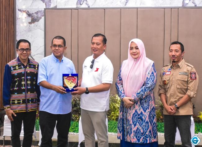 silaturahmi-gubernur-ntb-dan-ntt-bersama-relawan-kemanusiaan-perkuat-persaudaraan-dua-daerah