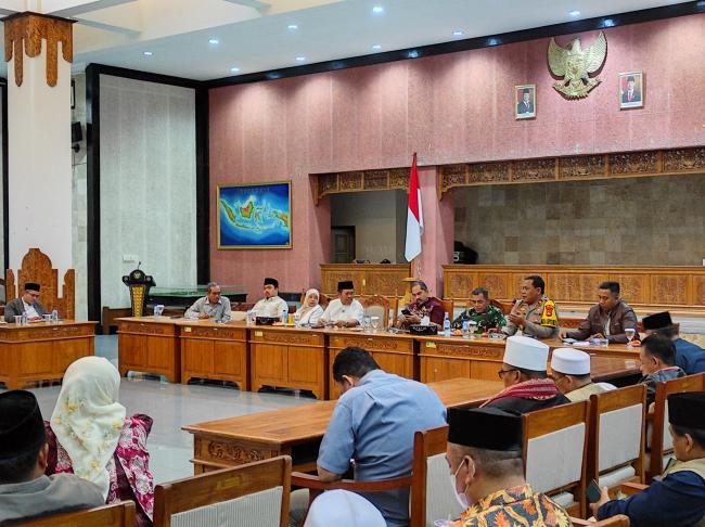 Bupati LAZ Bersama Forkopimda Ajak Para Ulama, Toma, dan Tomas Jaga Stabilitas Keamanan Daerah