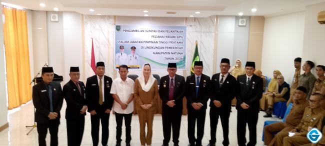 Bupati Cen Sui Lan Lantik Lima Pejabat, Minta Bekerja dengan Teamwork