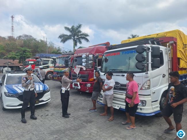 Logistik MotoGP Mulai Masuk Lombok, Polisi Pantau Jalur Lembar-Mandalika