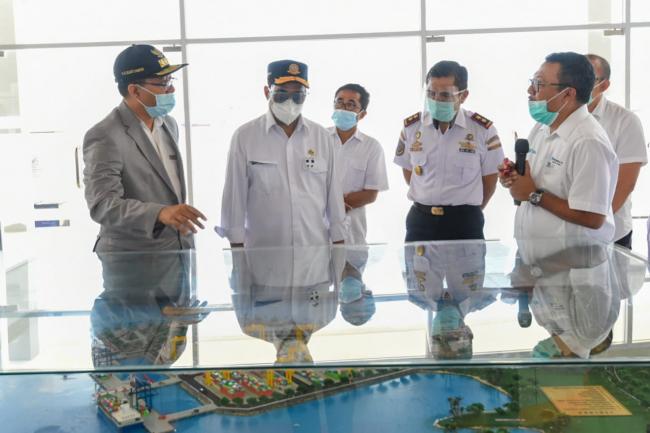 Menhub Bersama Gubernur NTB Inspeksi Pelabuhan Gili Mas