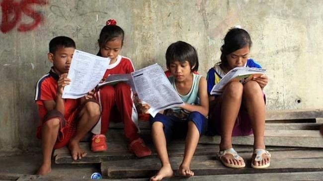 Ilustrasi. Kemendikbud Ungkap 12 Ribu Sekolah Tak Ada Akses Internet (Sumber : CNNIndonesia.com)