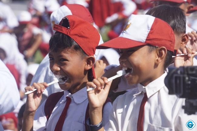 Peringati HKGN Tahun 2022, Sebanyak 2002 Anak di Lobar Sikat Gigi Bersama
