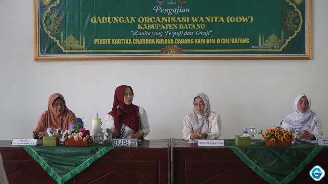 Gabungan Organisasi Wanita (GOW) bersama Persit Kartika Chandra Kirana Cabang XXIV Kodim 0736/Batang Gelar Doa Bersama