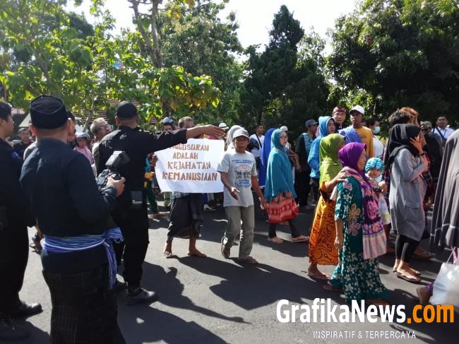 Perjuangkan Nasibnya, Ratusan warga Pondok Prasi Unjuk Rasa di DPRD Provinsi