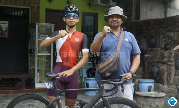 "Hari Ini Momen Bersejarah”: Ungkapan Haru Yahya Usman Usai Kawinkan Dua Emas di Kejurnas Banyuwangi