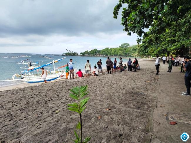 Penataan Wisata Senggigi, Pemda Lobar Tertibkan Perahu Nelayan di Zona Wisata