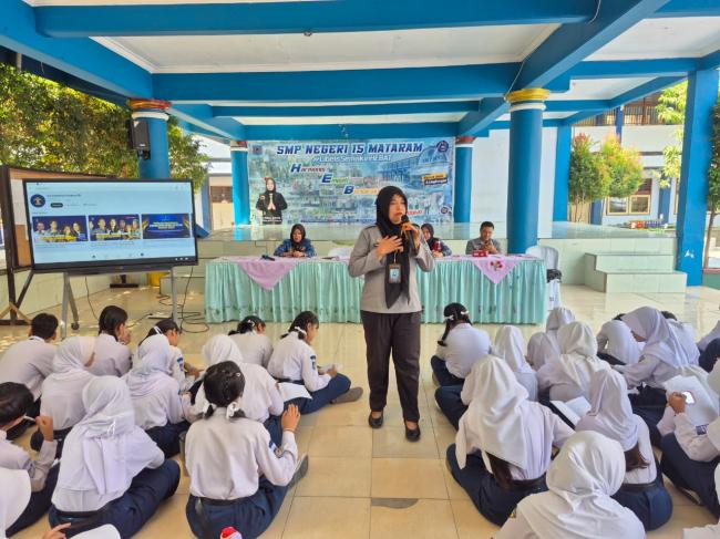 Cegah Bahaya Judi Online, Kemenkum NTB Edukasi Pelajar SMPN 15 Mataram