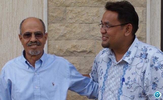 Teguh Santosa bersama pendiri dan mantan petinggi Polisario Ahmadou Ould Souilem yang kembali ke pangkuan Kerajaan Maroko.